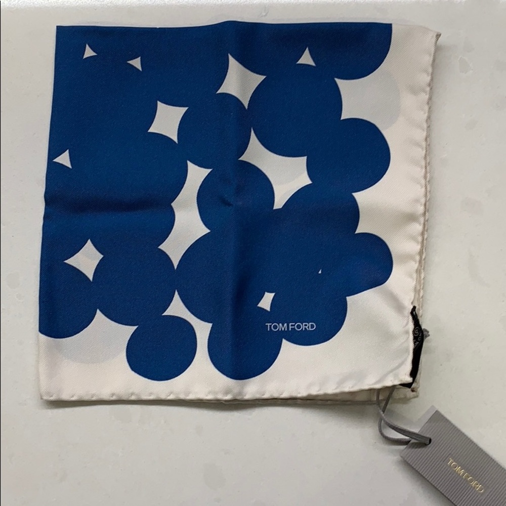 NWT - Tom Ford pocket square/handkerchief - NEW